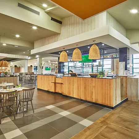 Campanile Poitiers - Site Du Futuroscope