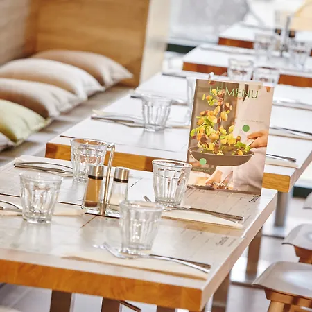 Hotel Campanile Poitiers - Site Du Futuroscope