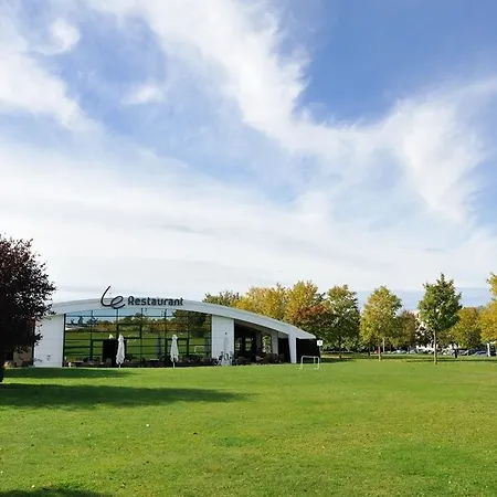 Hotel Campanile Poitiers - Site Du Futuroscope 3*