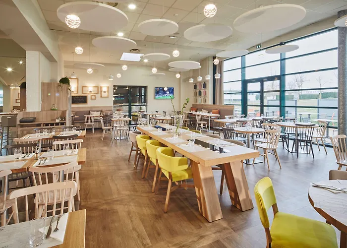 Campanile Poitiers - Site Du Futuroscope Чассенеуил-Ду-Поитоу