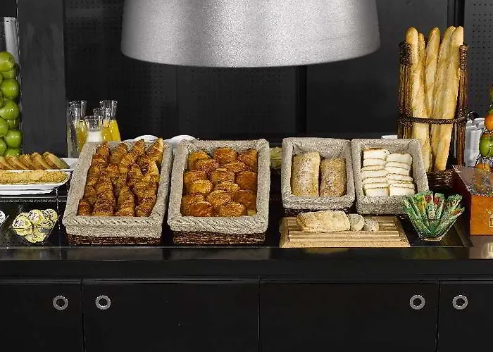 Campanile Poitiers - Site Du Futuroscope 3* Чассенеуил-Ду-Поитоу