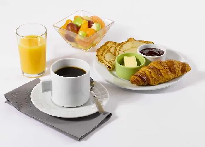 Campanile Poitiers - Site Du Futuroscope Отель 3*