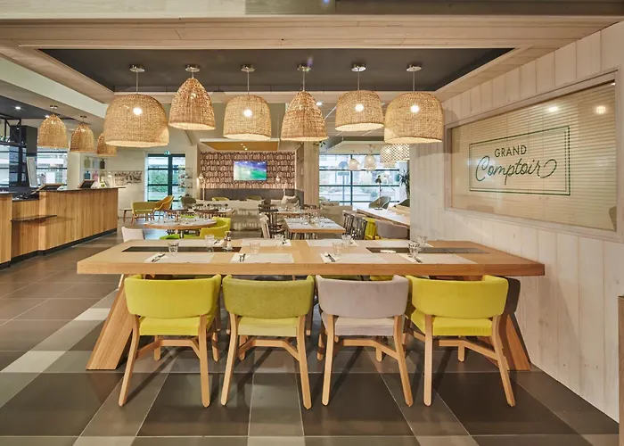 Campanile Poitiers - Site Du Futuroscope Чассенеуил-Ду-Поитоу