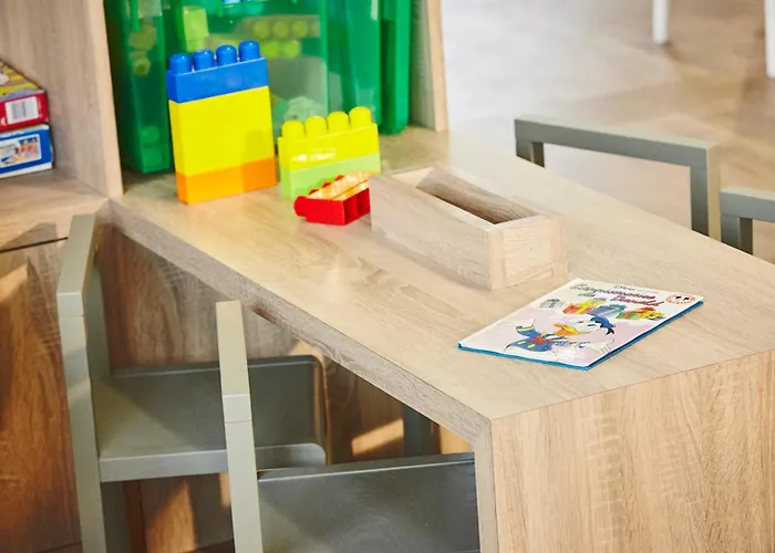 Отель Campanile Poitiers - Site Du Futuroscope Чассенеуил-Ду-Поитоу