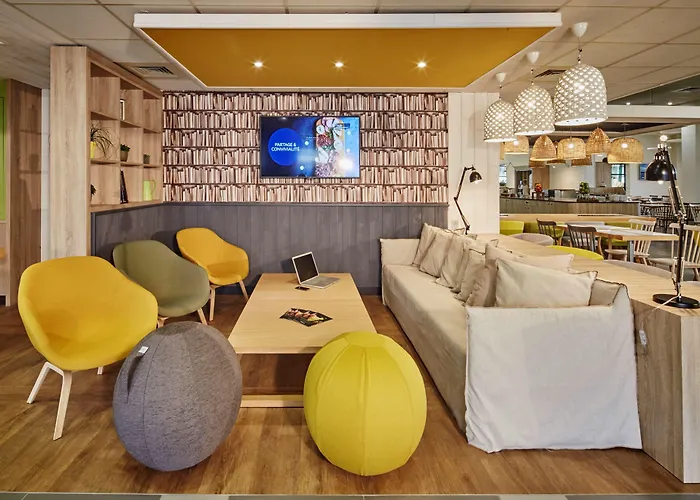 Campanile Poitiers - Site Du Futuroscope Отель Чассенеуил-Ду-Поитоу