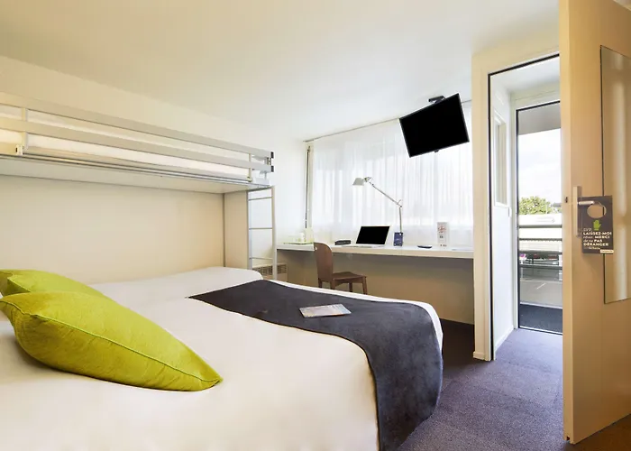 Campanile Poitiers - Site Du Futuroscope Отель