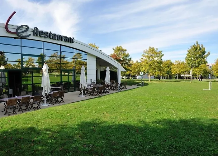 Campanile Poitiers - Site Du Futuroscope 3*