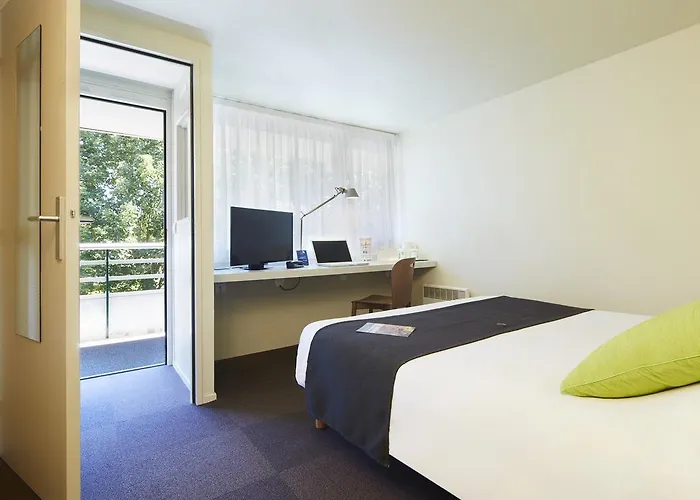 Отель Campanile Poitiers - Site Du Futuroscope