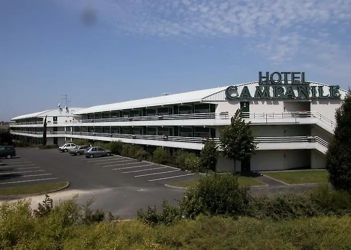Campanile Poitiers - Site Du Futuroscope Отель 3*