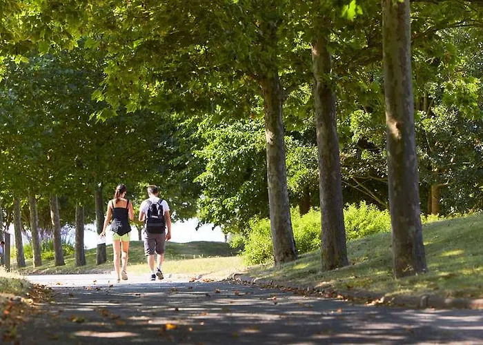 Campanile Poitiers - Site Du Futuroscope 3*